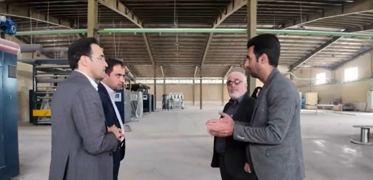 بازدید رئیس دادگستری و دادستان شهرستان میبد از واحد های تولیدی و صنعتی