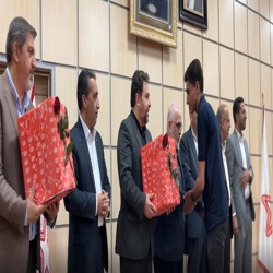 ویدئو/ تقدیر از پرسنل و کارگران شرکت کاشی ستاره میبد به مناسبت روز جهانی کار و کارگر